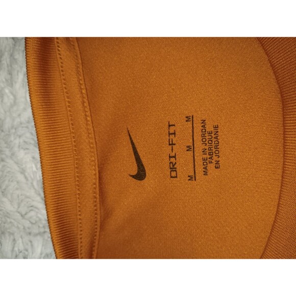 Orange Nike shirt Boys size M - Picture 3 of 3